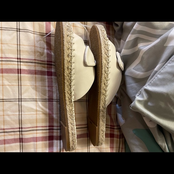 Brand new Kate Spade shoes! Very cute! - Picture 2 of 6